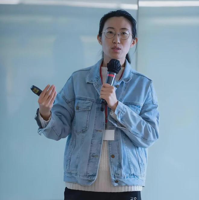 必威·「BetWay」官方网站花8年调研骑手的社科学者：大学生焦虑时不妨去跑几单(图3)